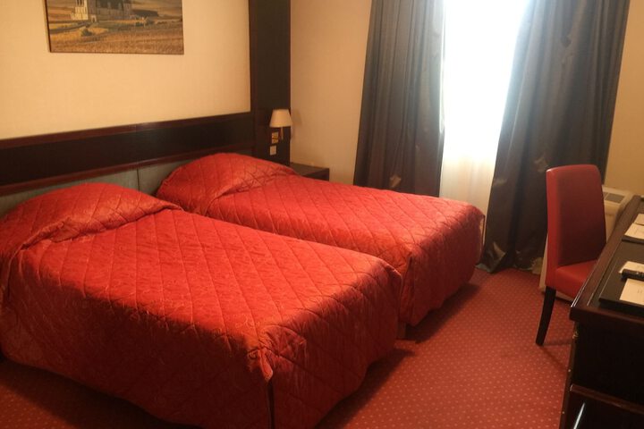 Room 12 of 29