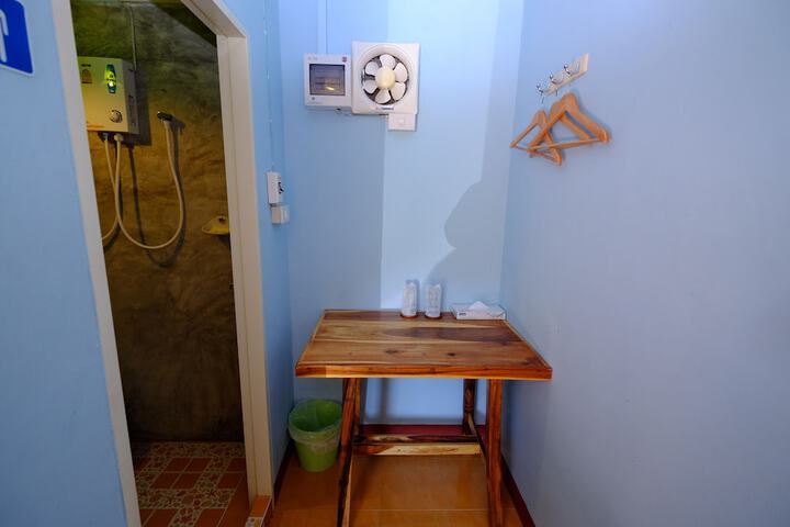 Room 7 of 26