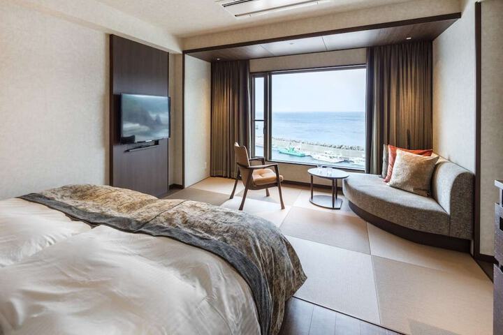 Room 15 of 87
