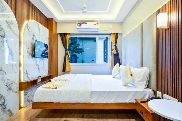 Room 16 of 24