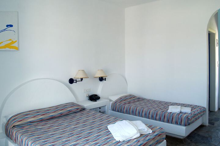 Room 3 of 38