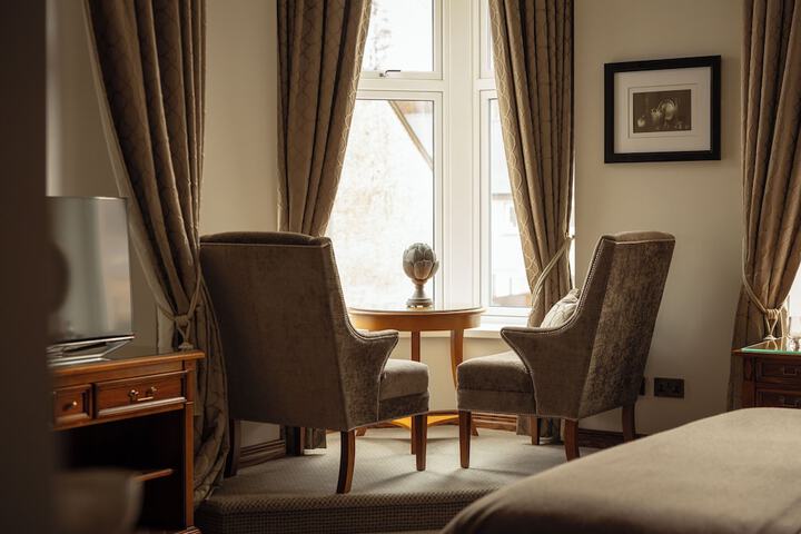 Room 32 of 63