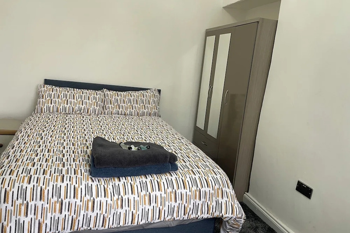 Room 2 of 15