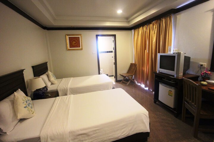 Room 8 of 64