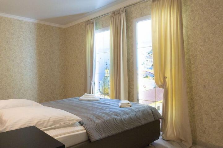 Room 16 of 26