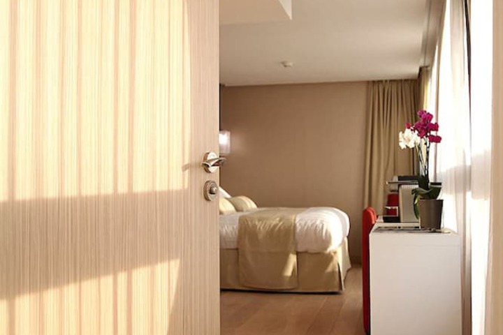Room 43 of 87
