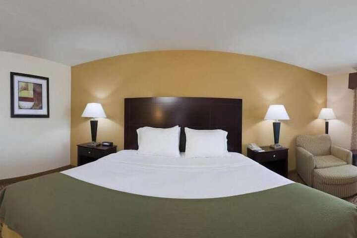 Room 5 of 56