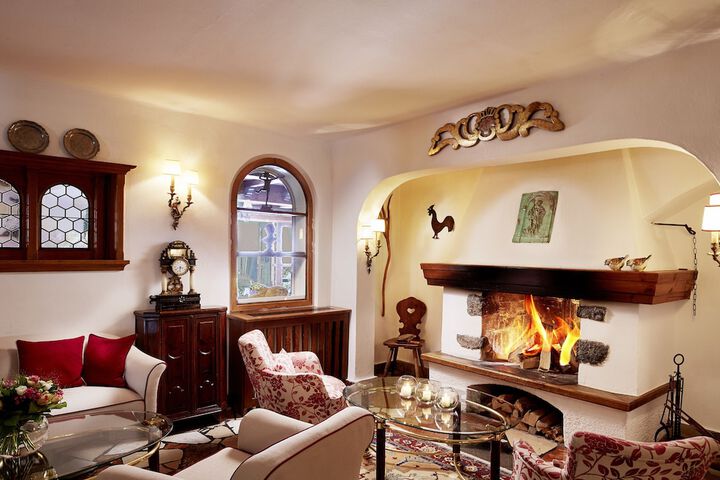 Guest Lobby