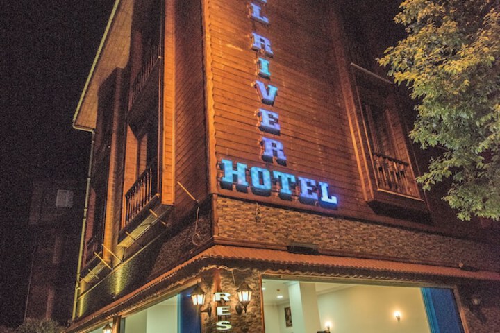 Hotel 31 of 34