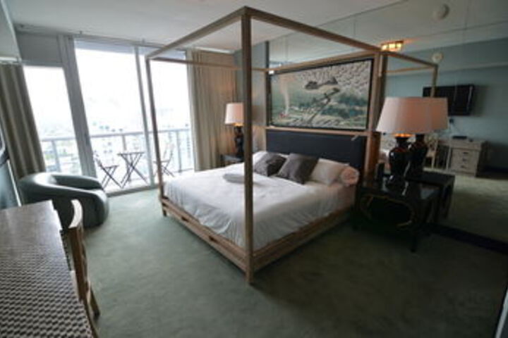 Room 62 of 133