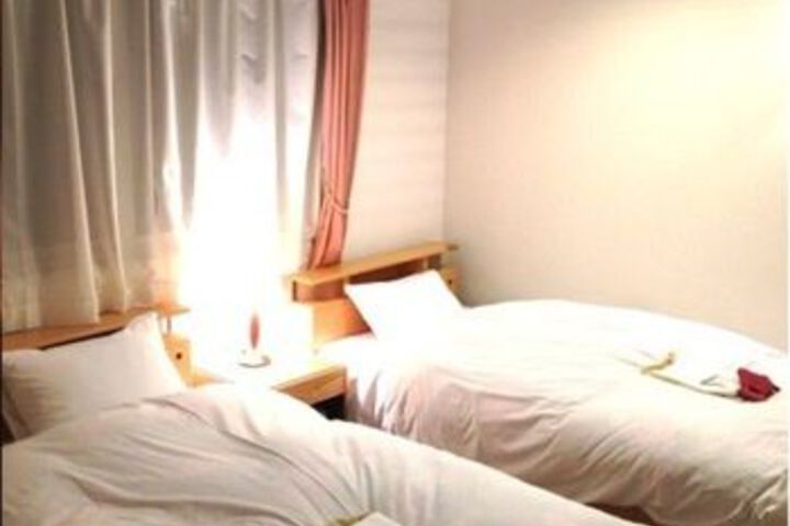 Room 17 of 23
