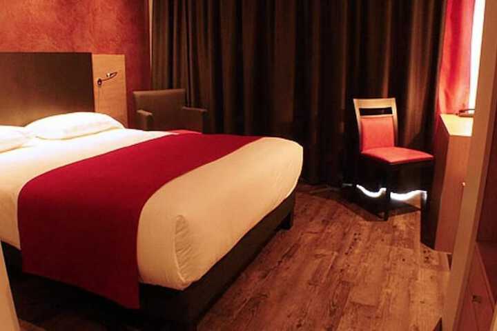 Room 9 of 58