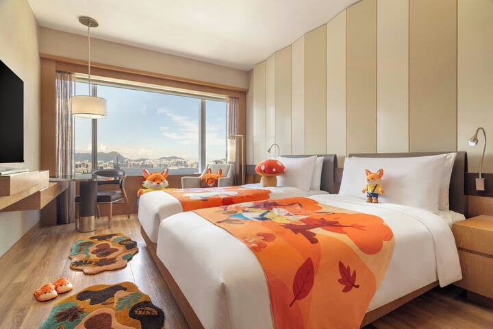 Room 33 of 119