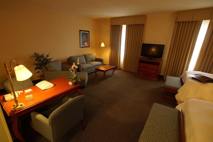 Room 10 of 78