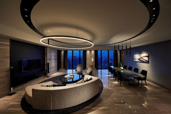 Room 21 of 106