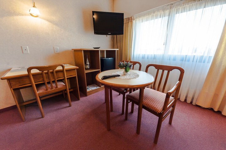 Room 8 of 46
