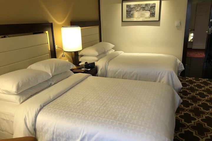 Room 16 of 71