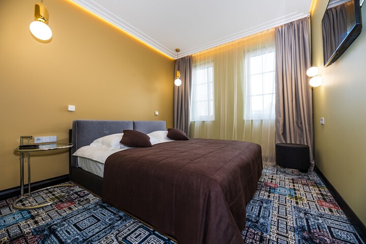 Room 12 of 70