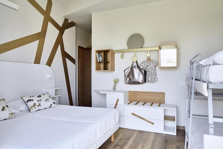 General 32 of 83