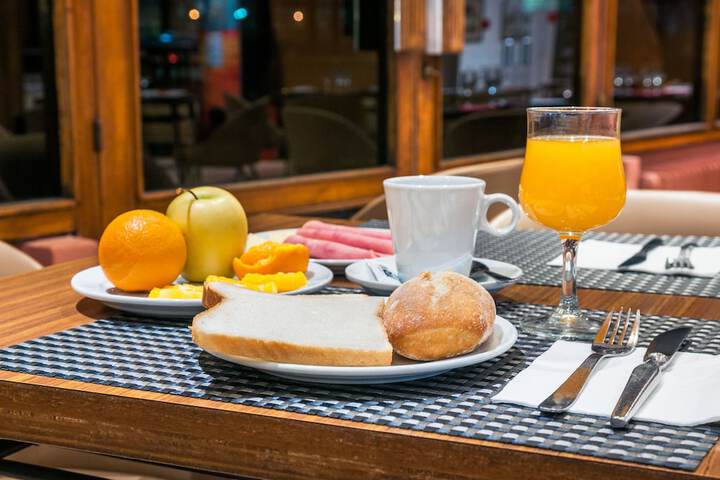 Breakfast meal