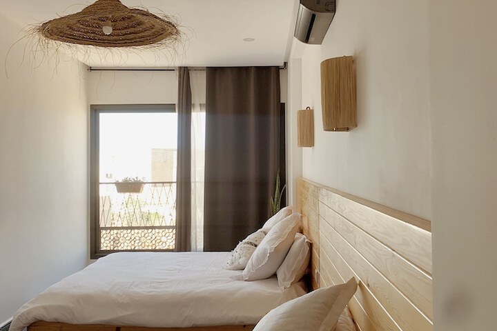 Room 25 of 54