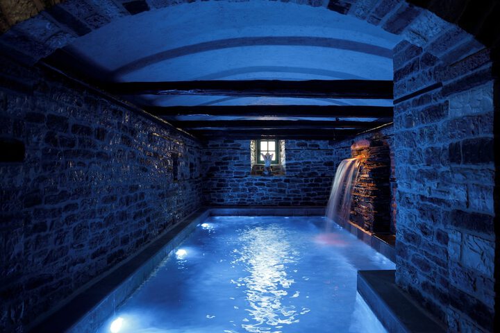 Pool 108 of 124