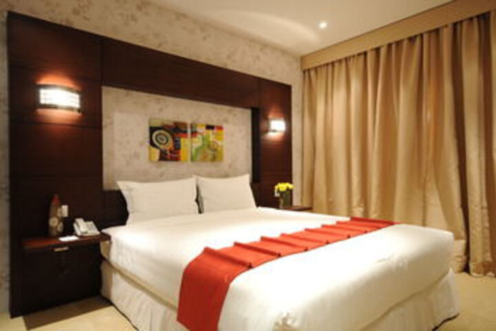 Room 17 of 70