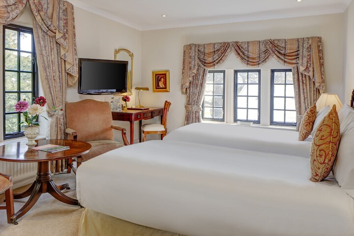 Room 4 of 44