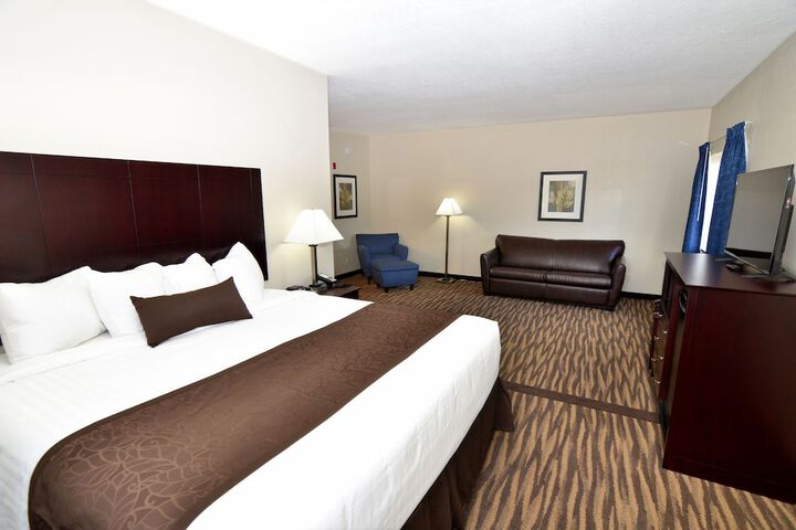 1 King Bed Suite (39 of 44)