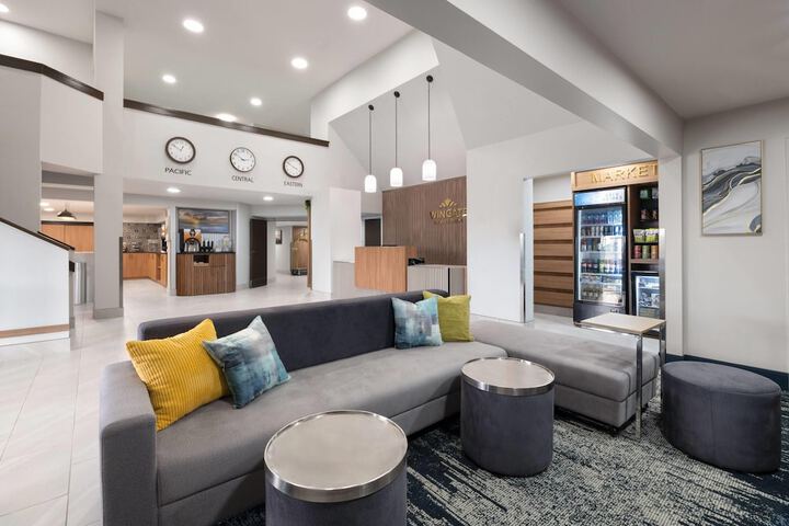 Guest Lobby