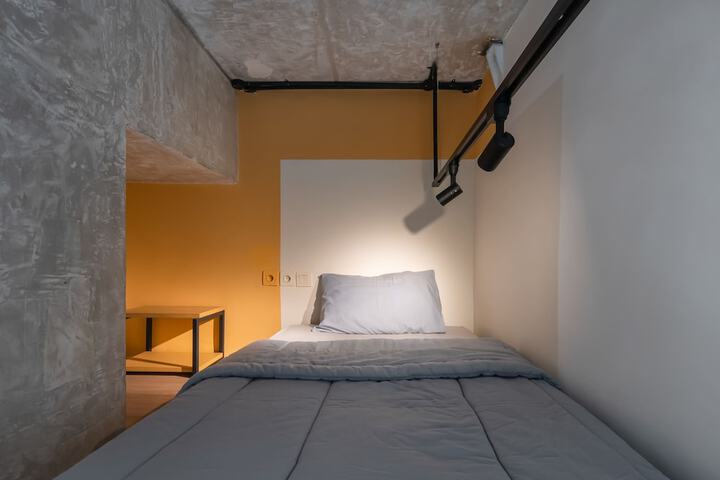 Room 12 of 24