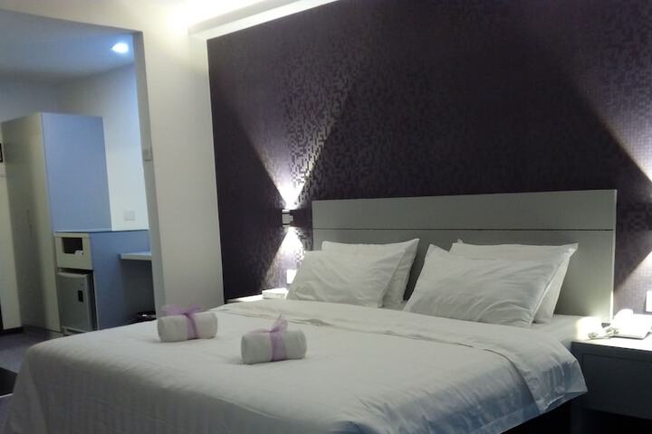 Room 2 of 14