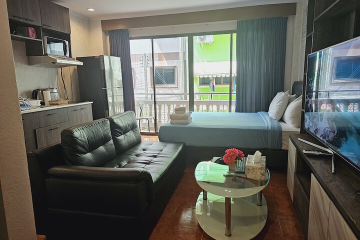 Room 10 of 147