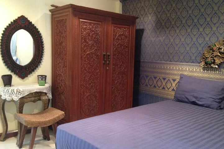 Room 9 of 24