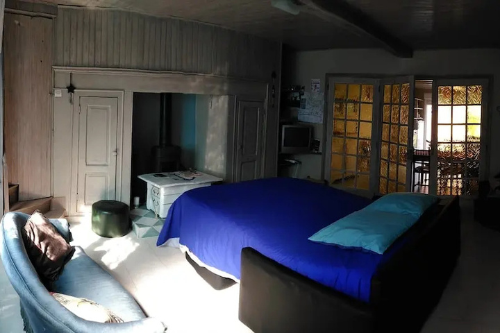 Room 8 of 13