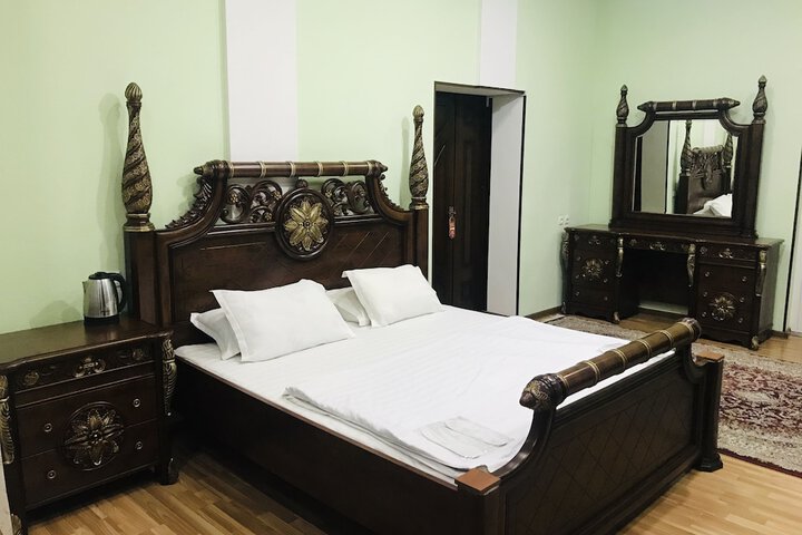 Room 12 of 23
