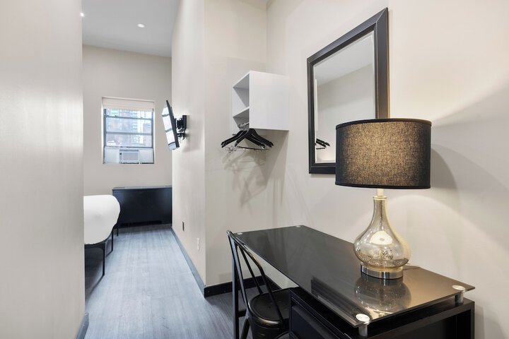 Standard | King Bed (12 of 42)