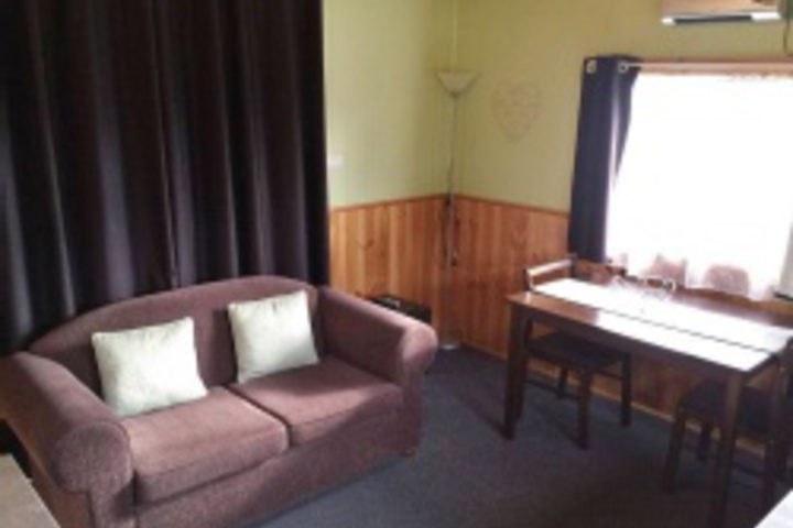 Room 211 of 300