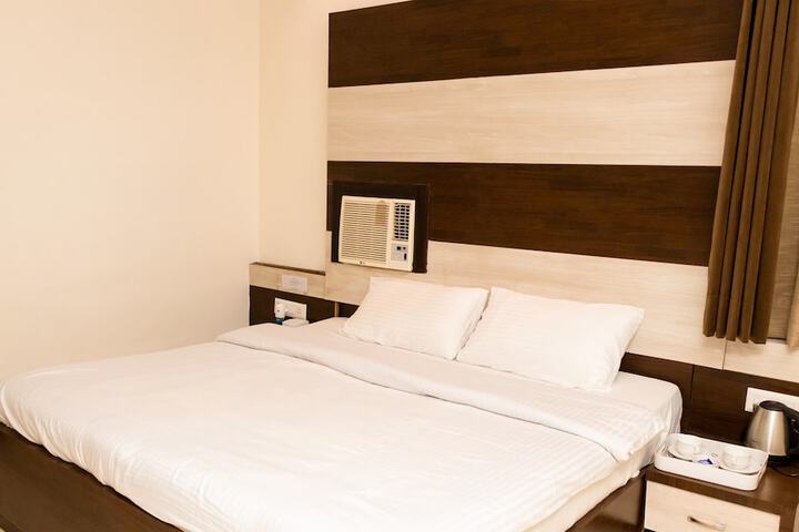 Room 26 of 54