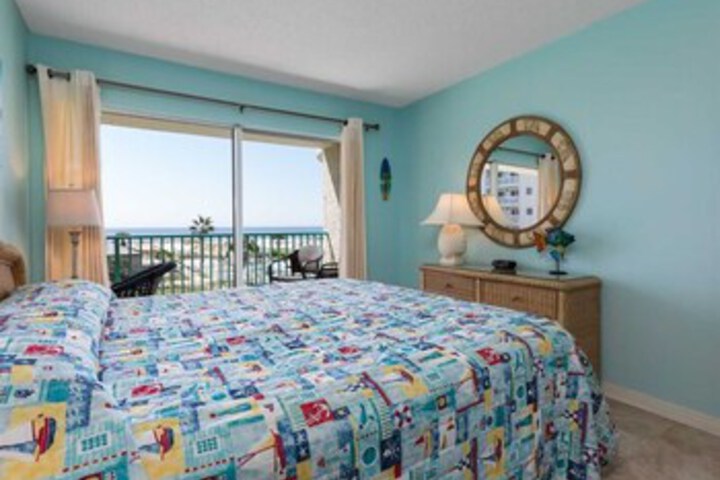 Room 145 of 151