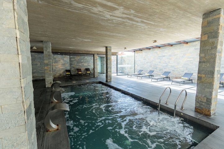 Hotel with Pool