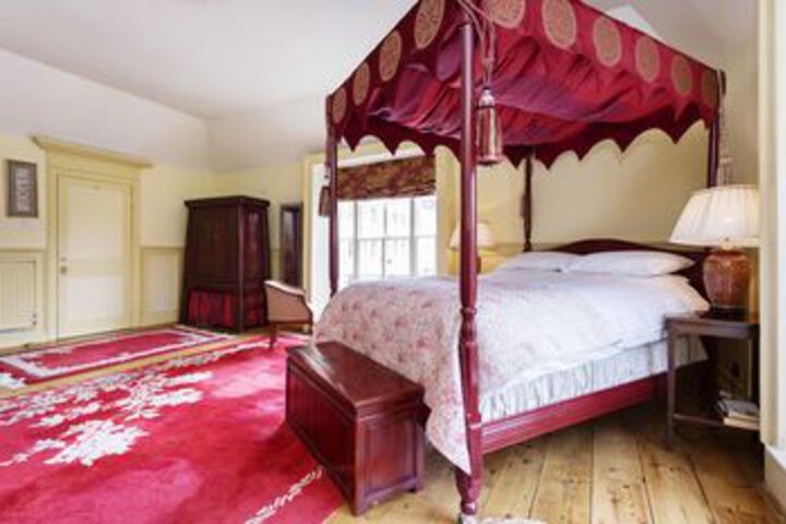 Room 22 of 54