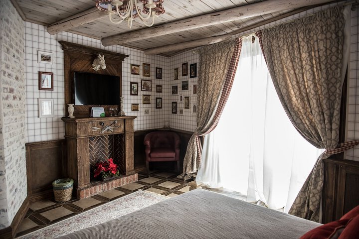 Room 30 of 66