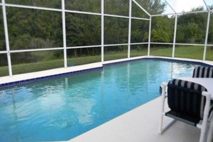 Pool 19 of 29