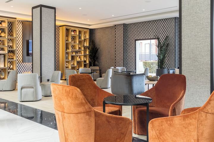 Guest Lobby