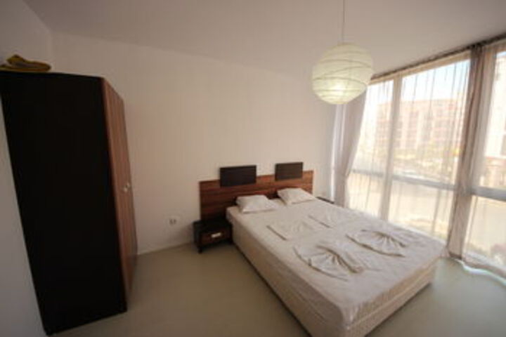 Room 37 of 153