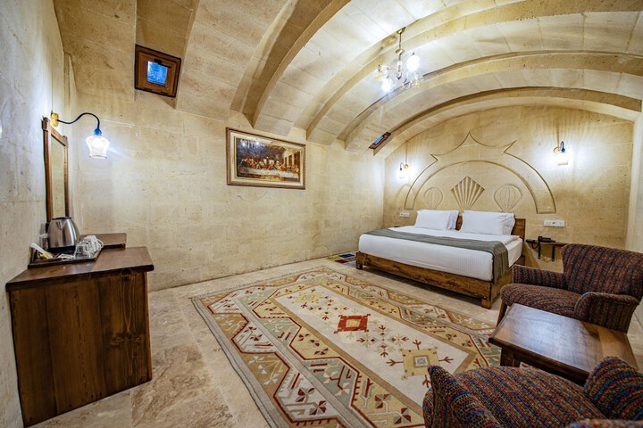 Room 9 of 86