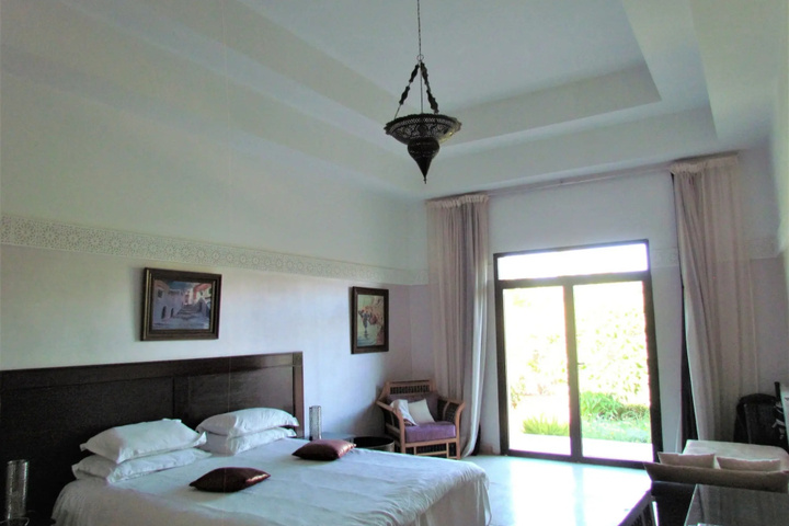 Room 2 of 11