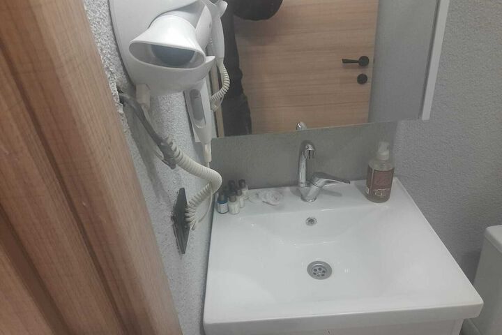 Room 26 of 30