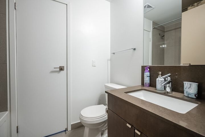 Room 216 of 242